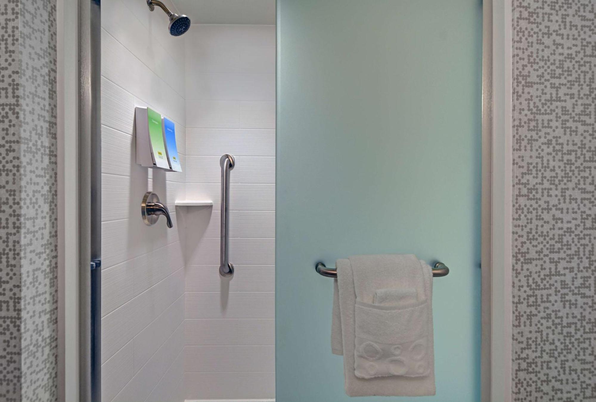 Home2 Suites By Hilton Largo, Fl מראה חיצוני תמונה